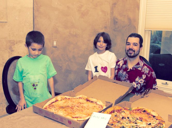 Bitcoin, kaip mainų priemonės, gimtadienis: The Pizza Day 1 - Crypto